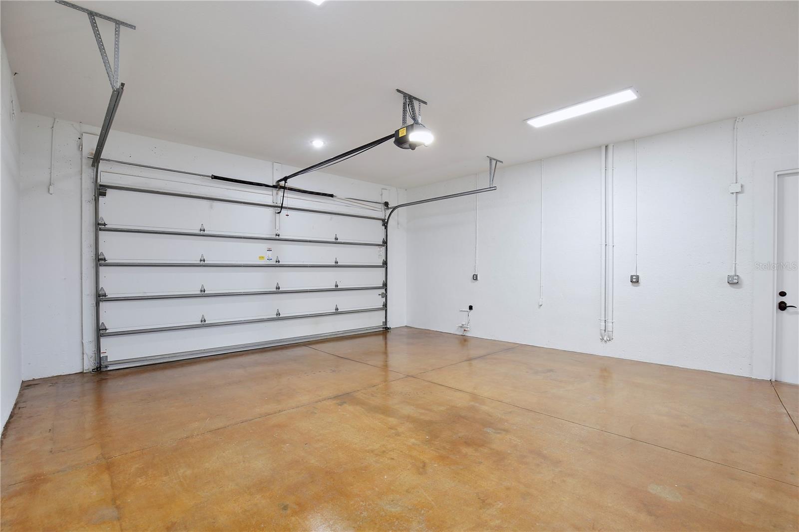 CLERMONT BELLA LAGO - Residential