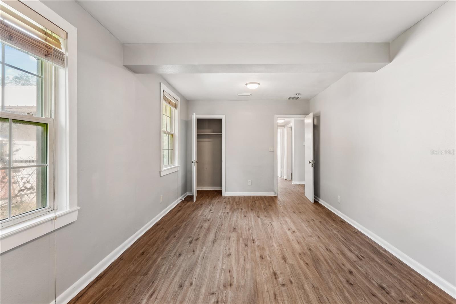 ROOSEVELT GARDENS - Residential