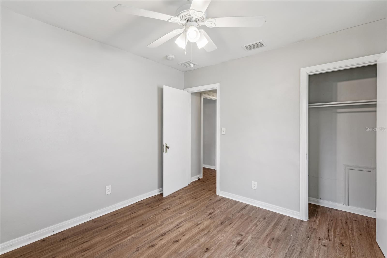 ROOSEVELT GARDENS - Residential