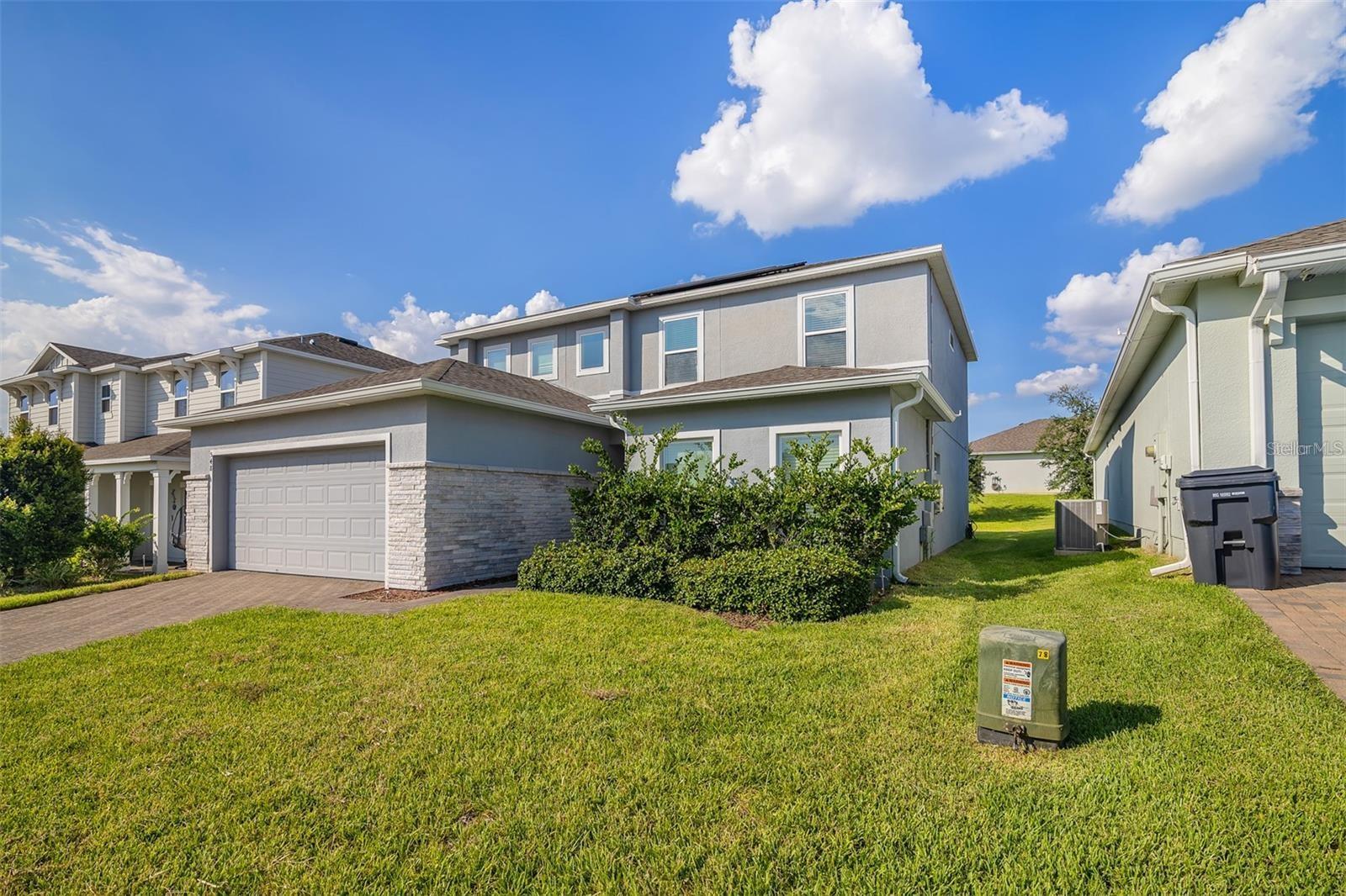 LAUREL ESTATES - Residential