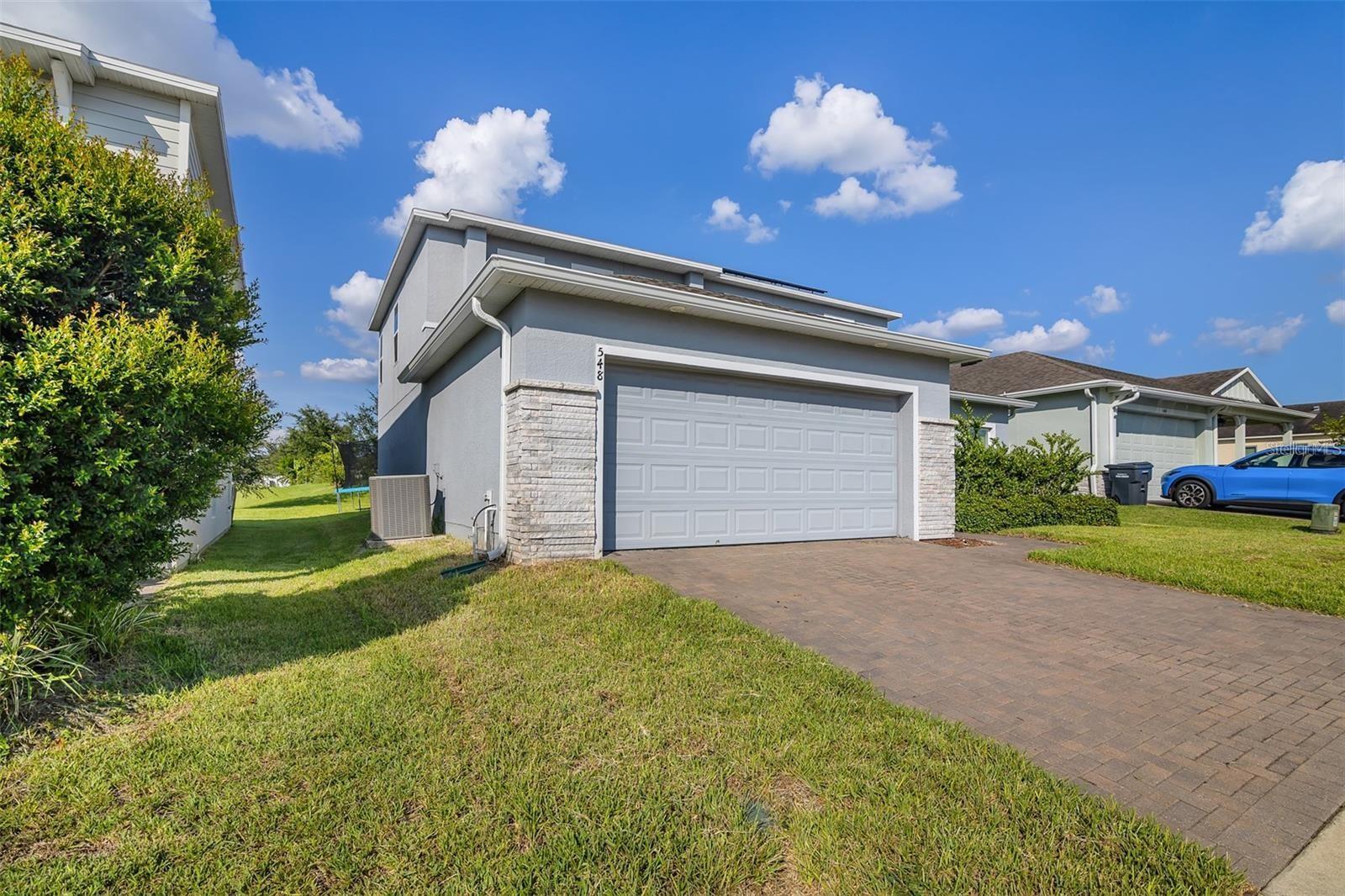 LAUREL ESTATES - Residential