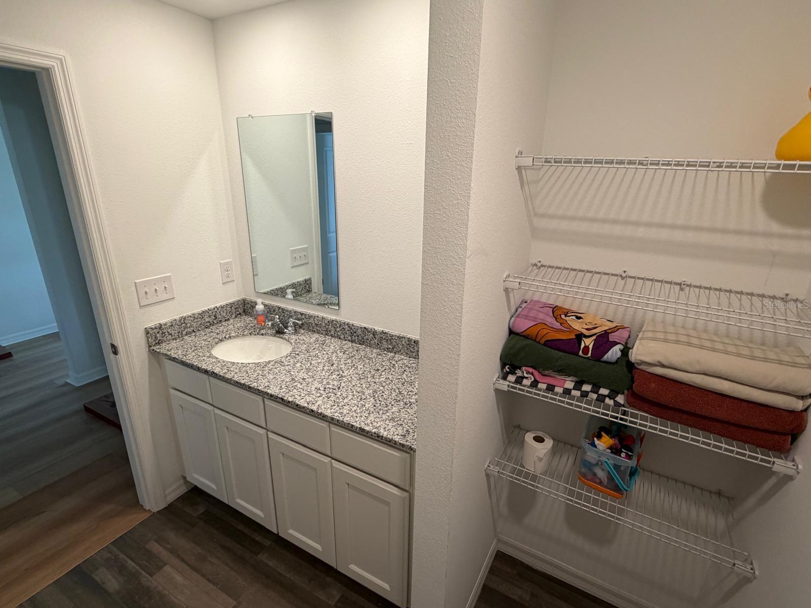 SPRING HILL - Residential