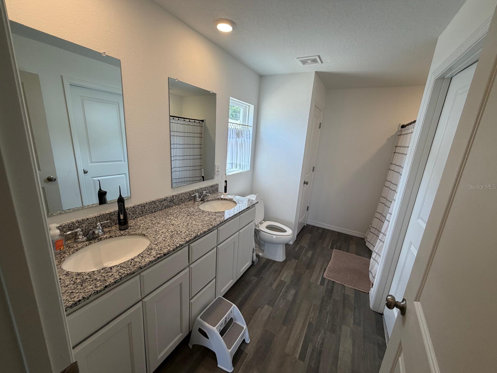 SPRING HILL - Residential