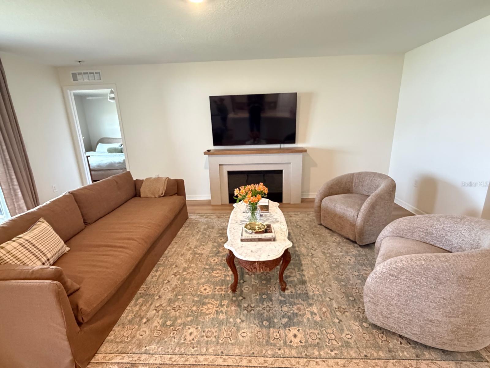 SPRING HILL - Residential