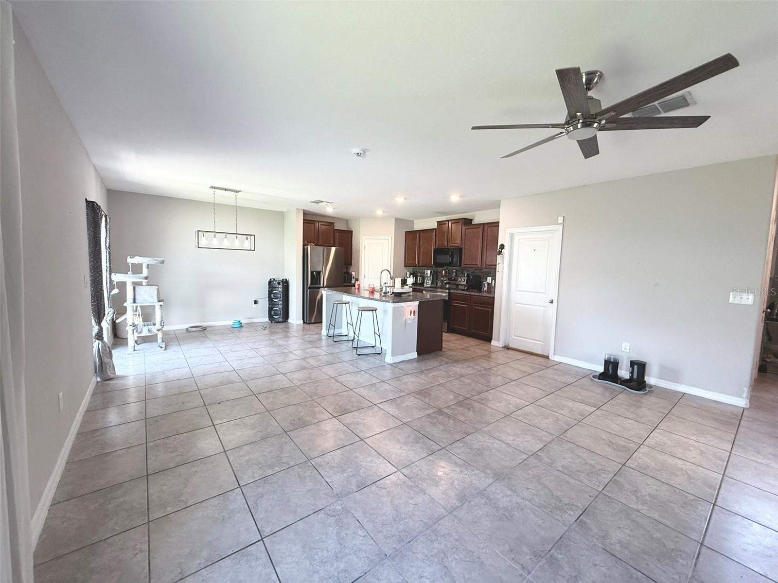 10221 CARLOWAY HILLS DRIVE