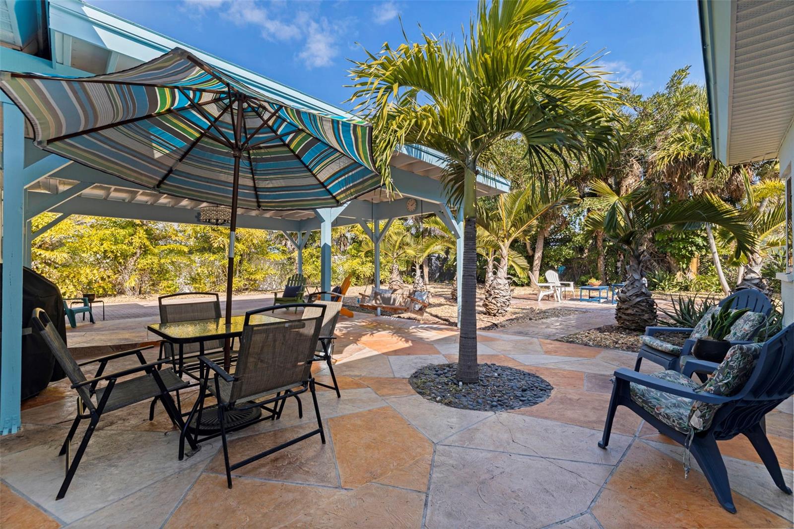 DON CE-SAR PLACE - Residential