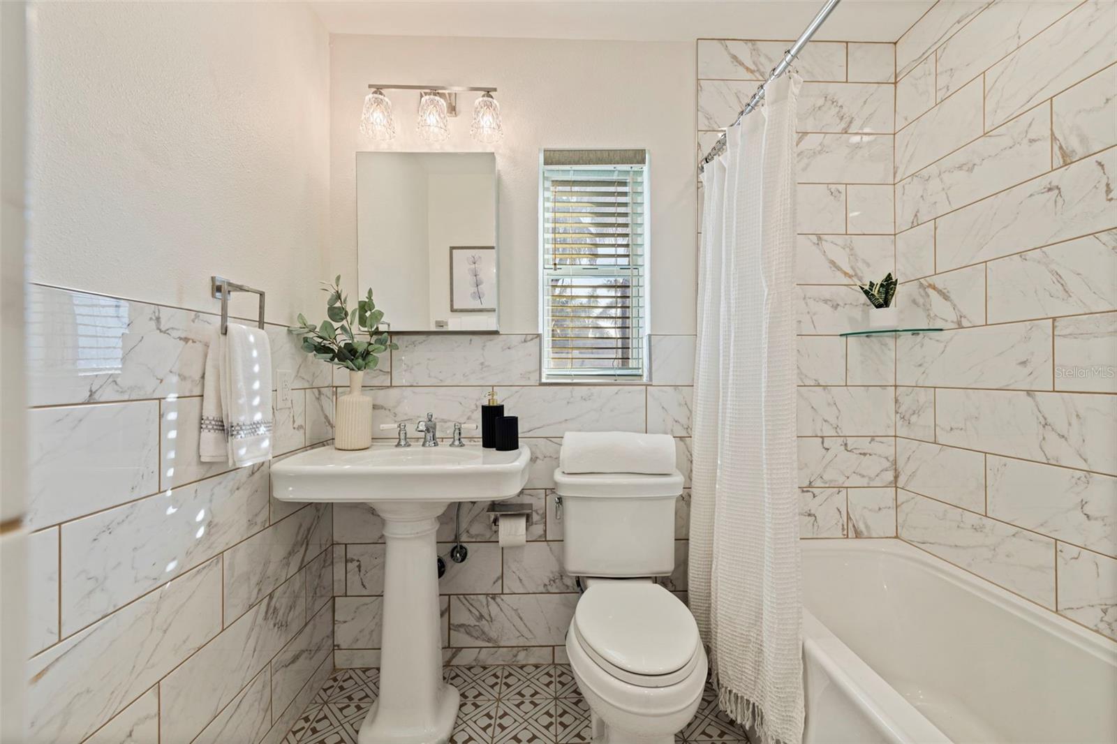 DON CE-SAR PLACE - Residential