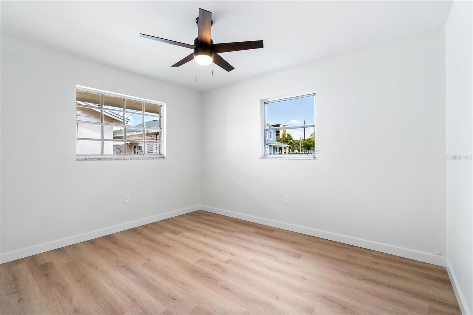 OAKLAND SUB - Residential Lease