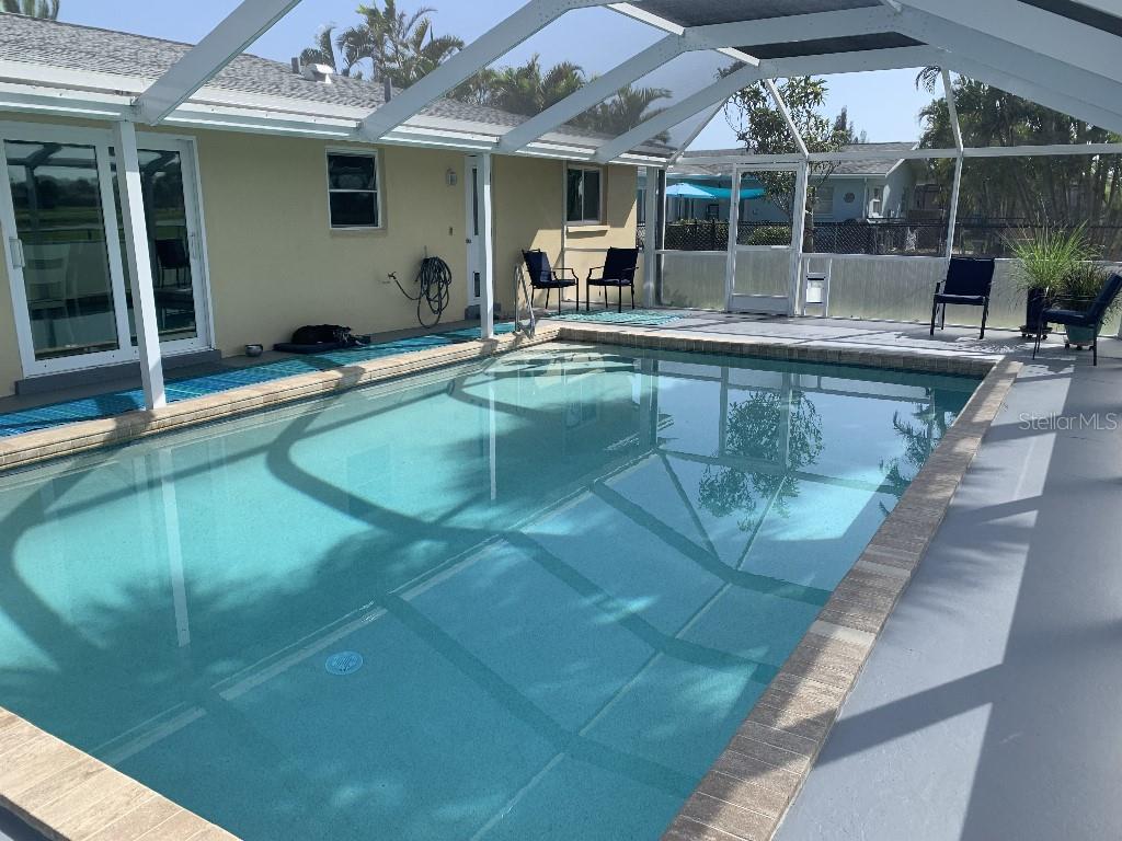 34 GOLFVIEW COURT