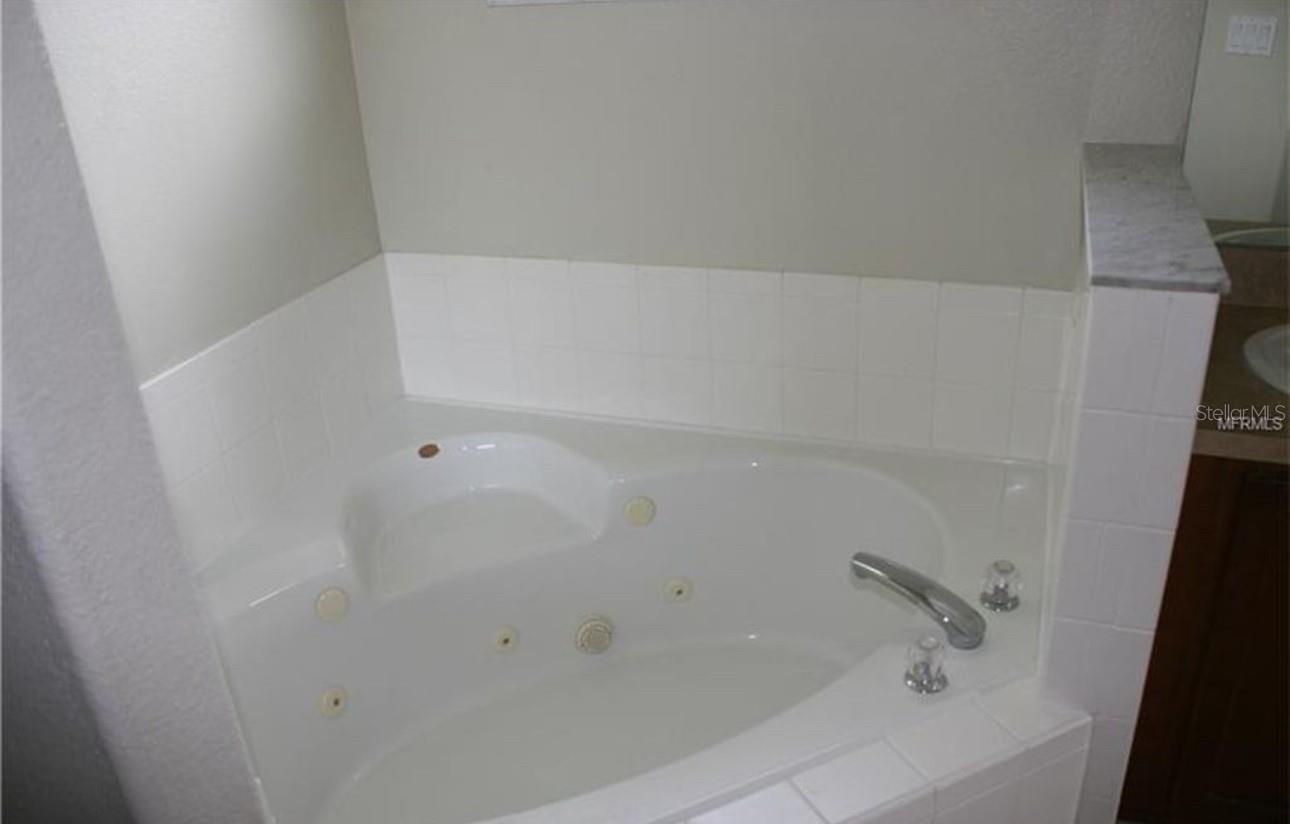 EMERALD LAKE COLONY UNIT 3 - Residential