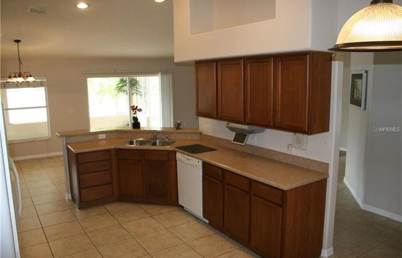 EMERALD LAKE COLONY UNIT 3 - Residential