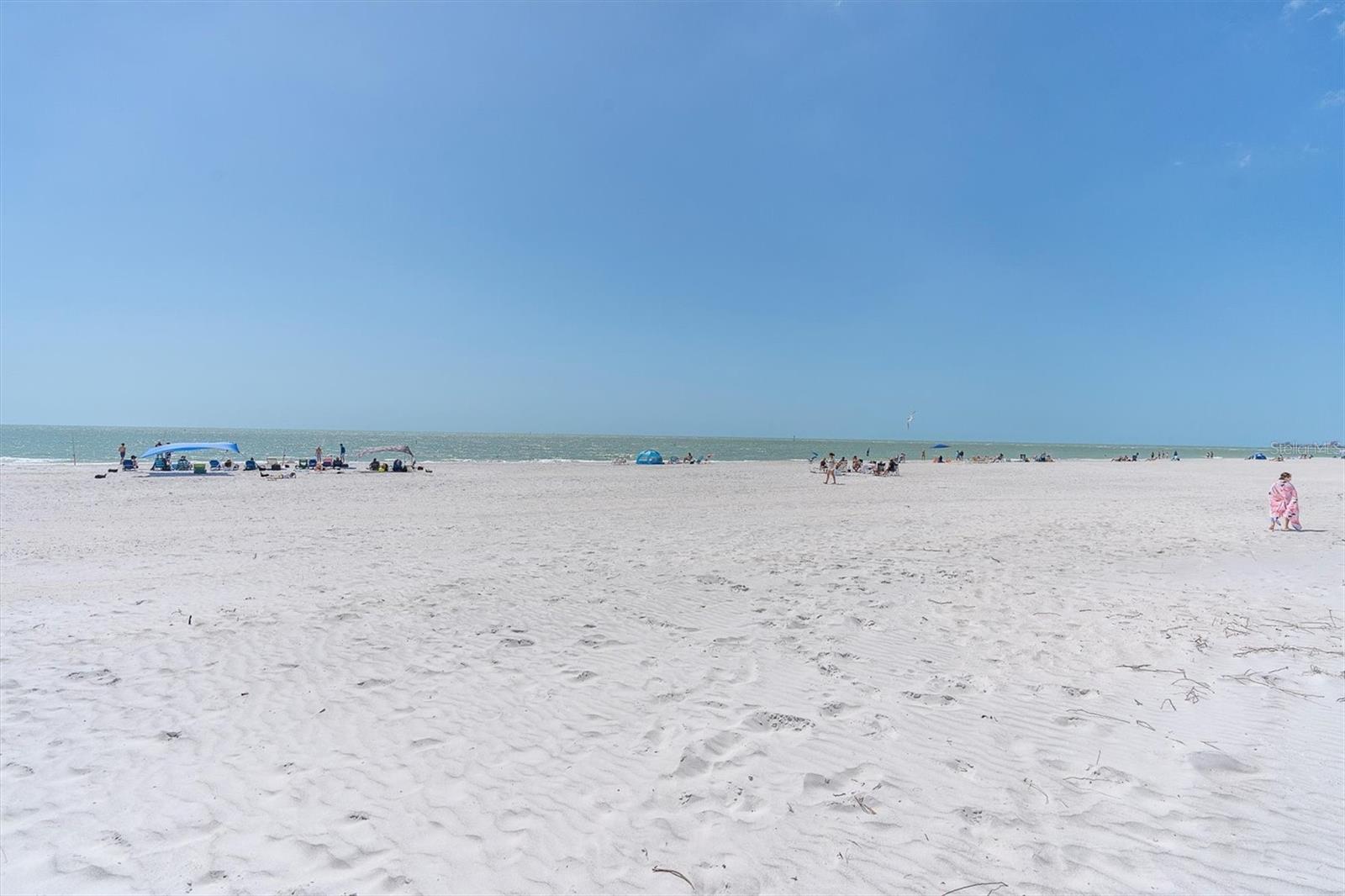 CEDARSAND CONDO - Residential Lease