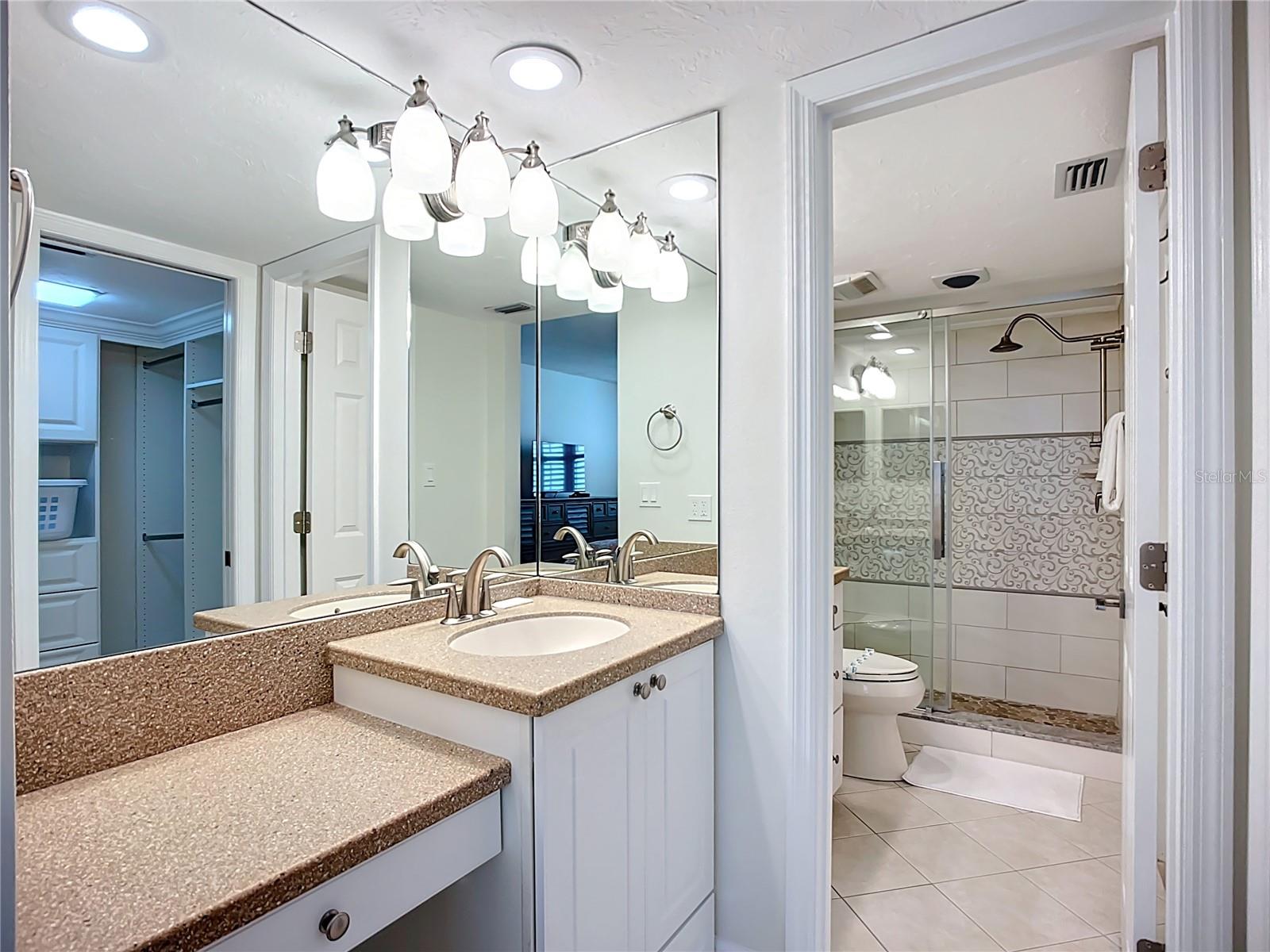 GULF & BAY CLUB PH 3 - Residential