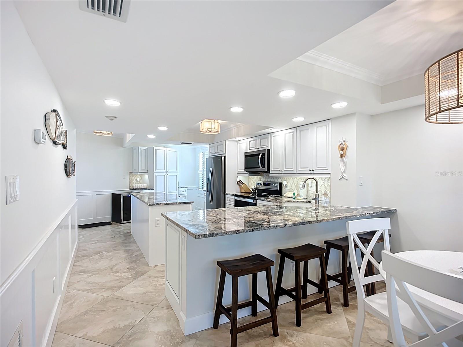 GULF & BAY CLUB PH 3 - Residential