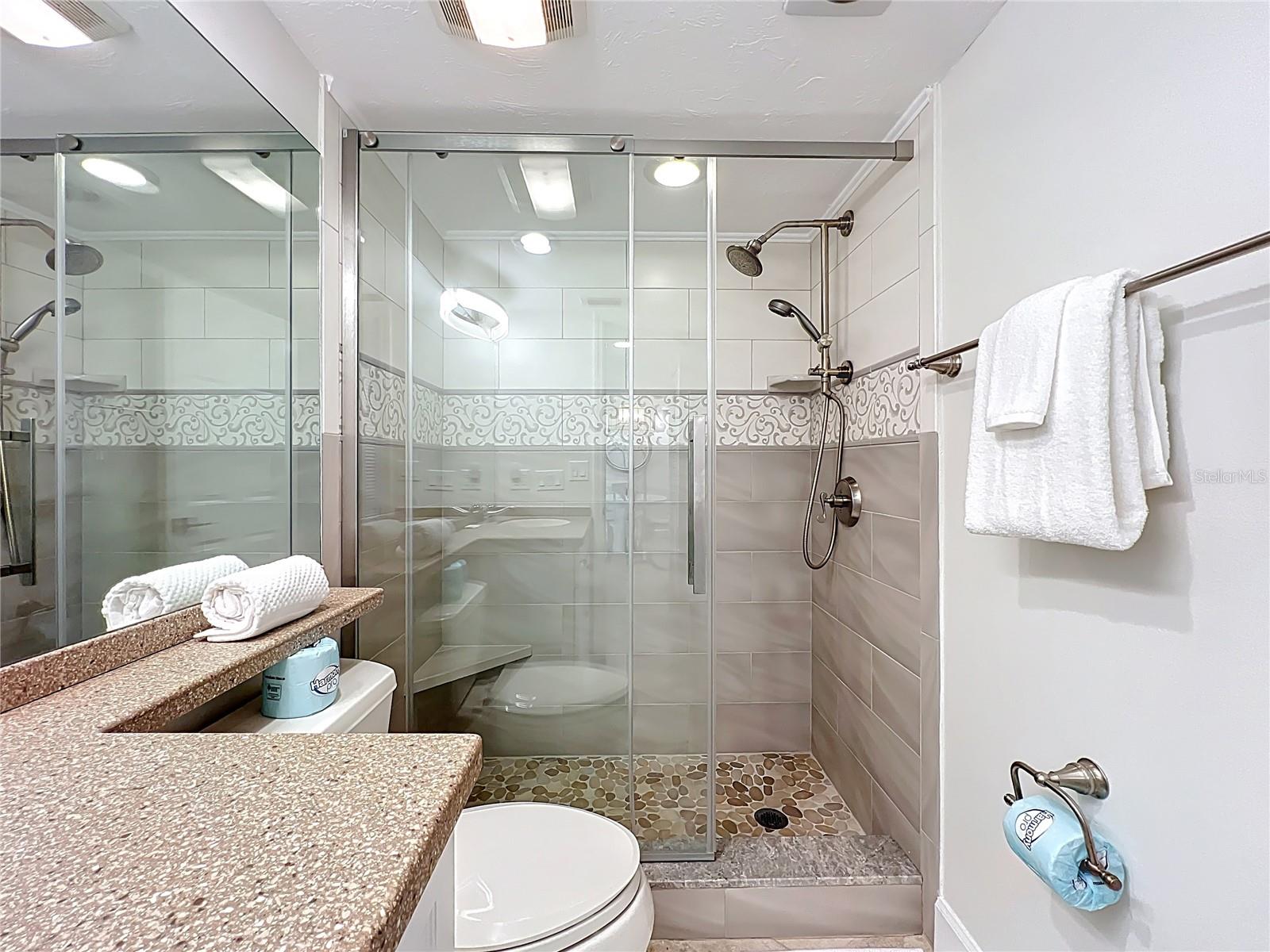 GULF & BAY CLUB PH 3 - Residential