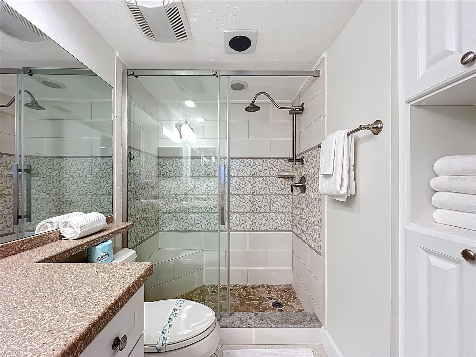 GULF & BAY CLUB PH 3 - Residential