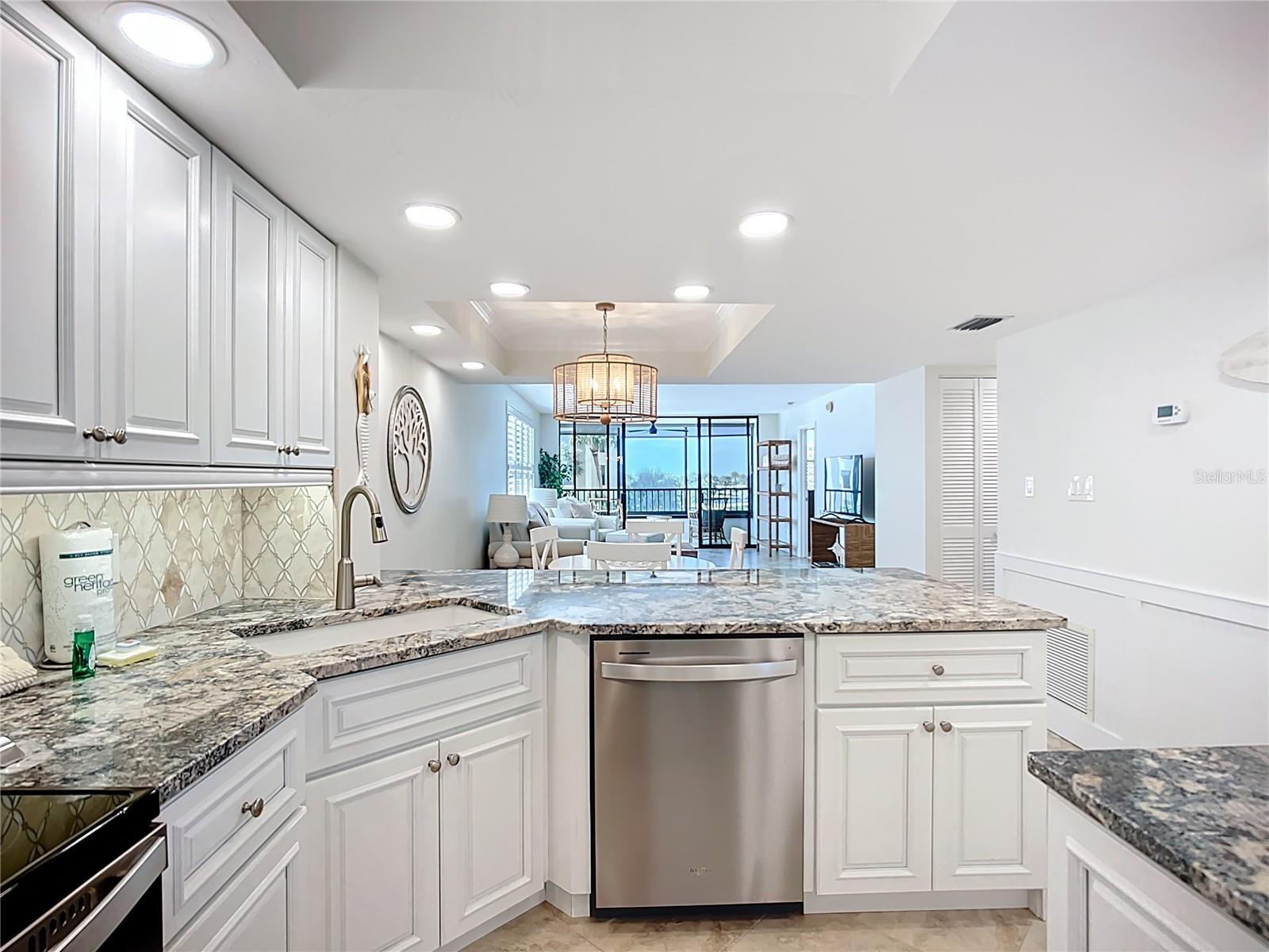 GULF & BAY CLUB PH 3 - Residential