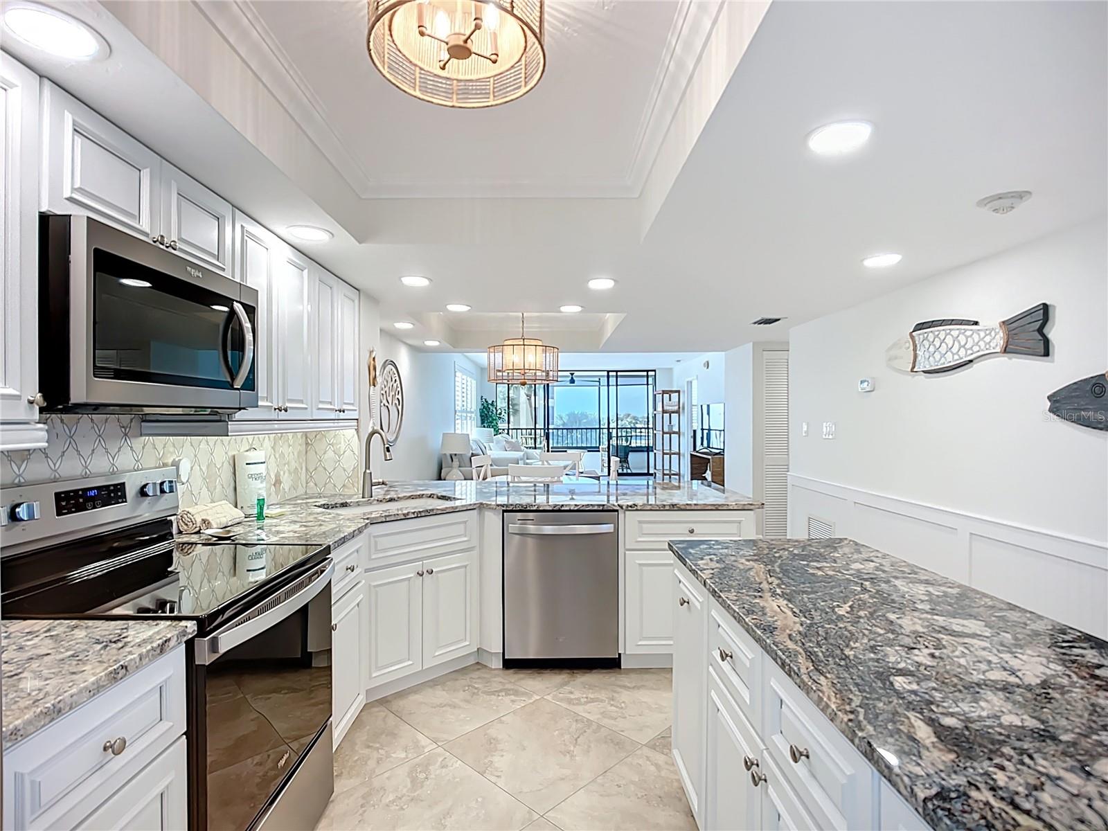 GULF & BAY CLUB PH 3 - Residential