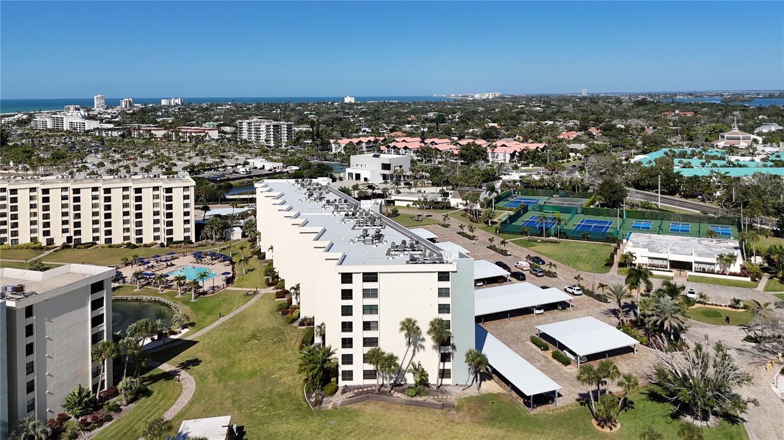 GULF & BAY CLUB PH 3 - Residential