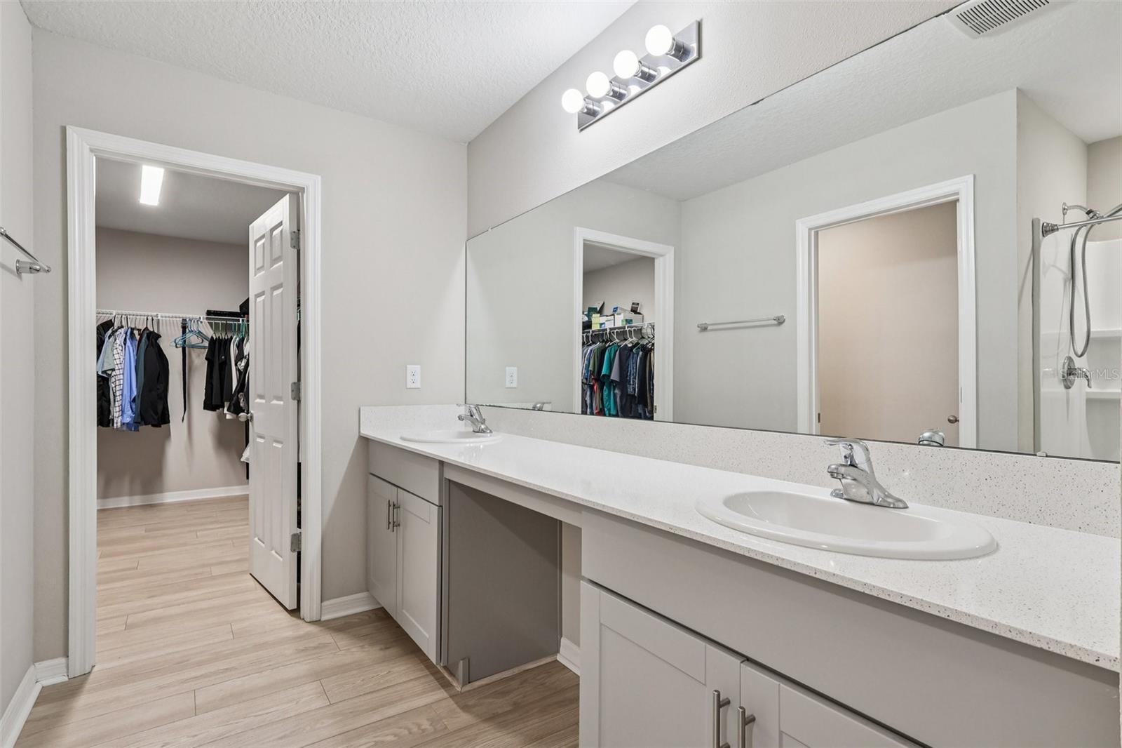 RIVERSTONE - Residential