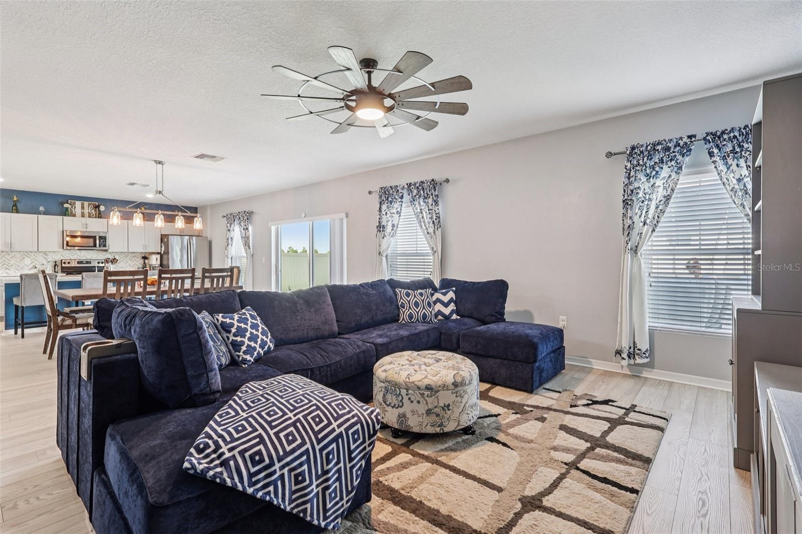 RIVERSTONE - Residential