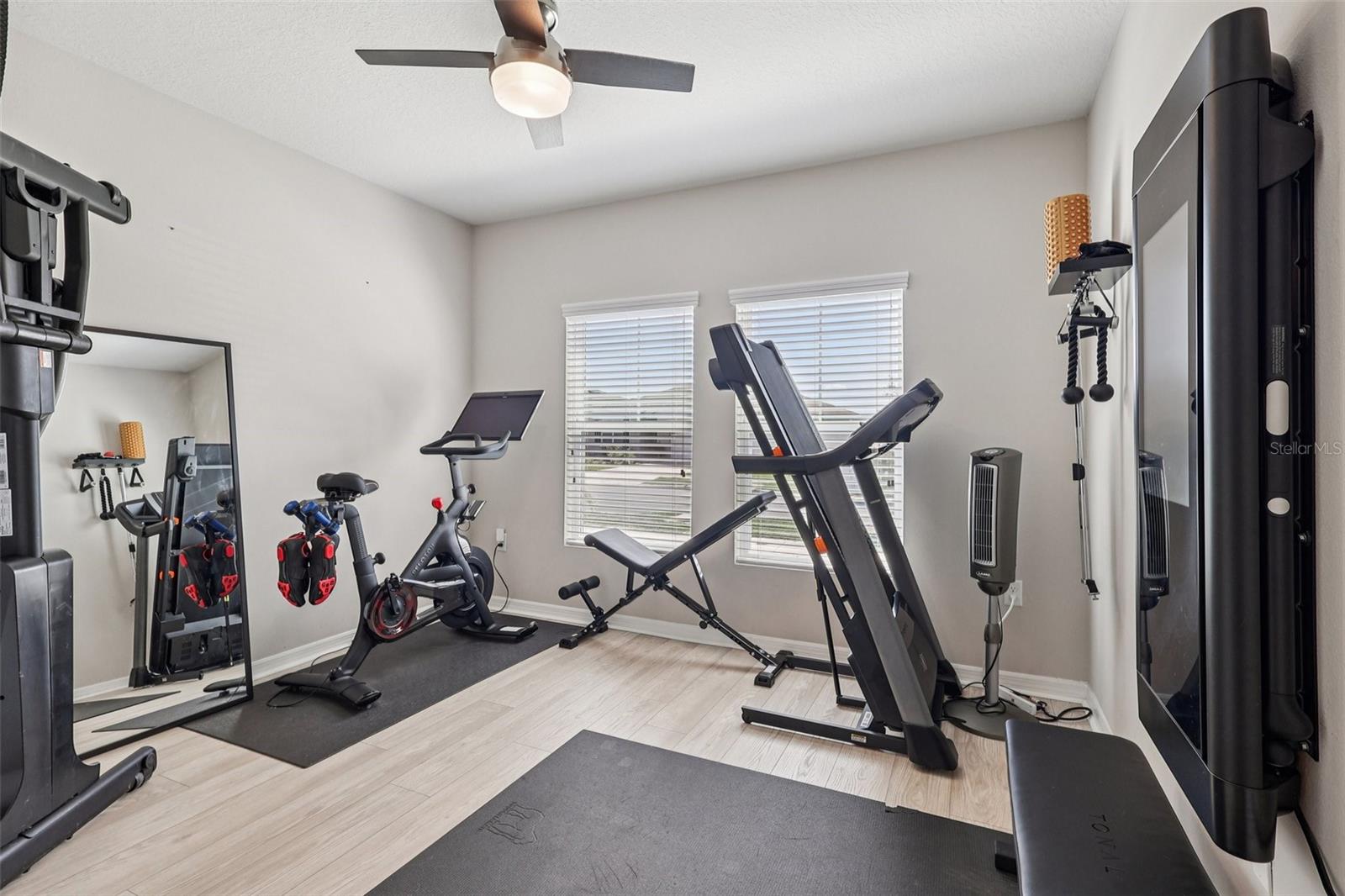 RIVERSTONE - Residential