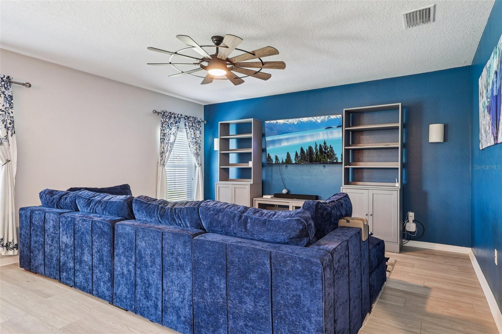 RIVERSTONE - Residential