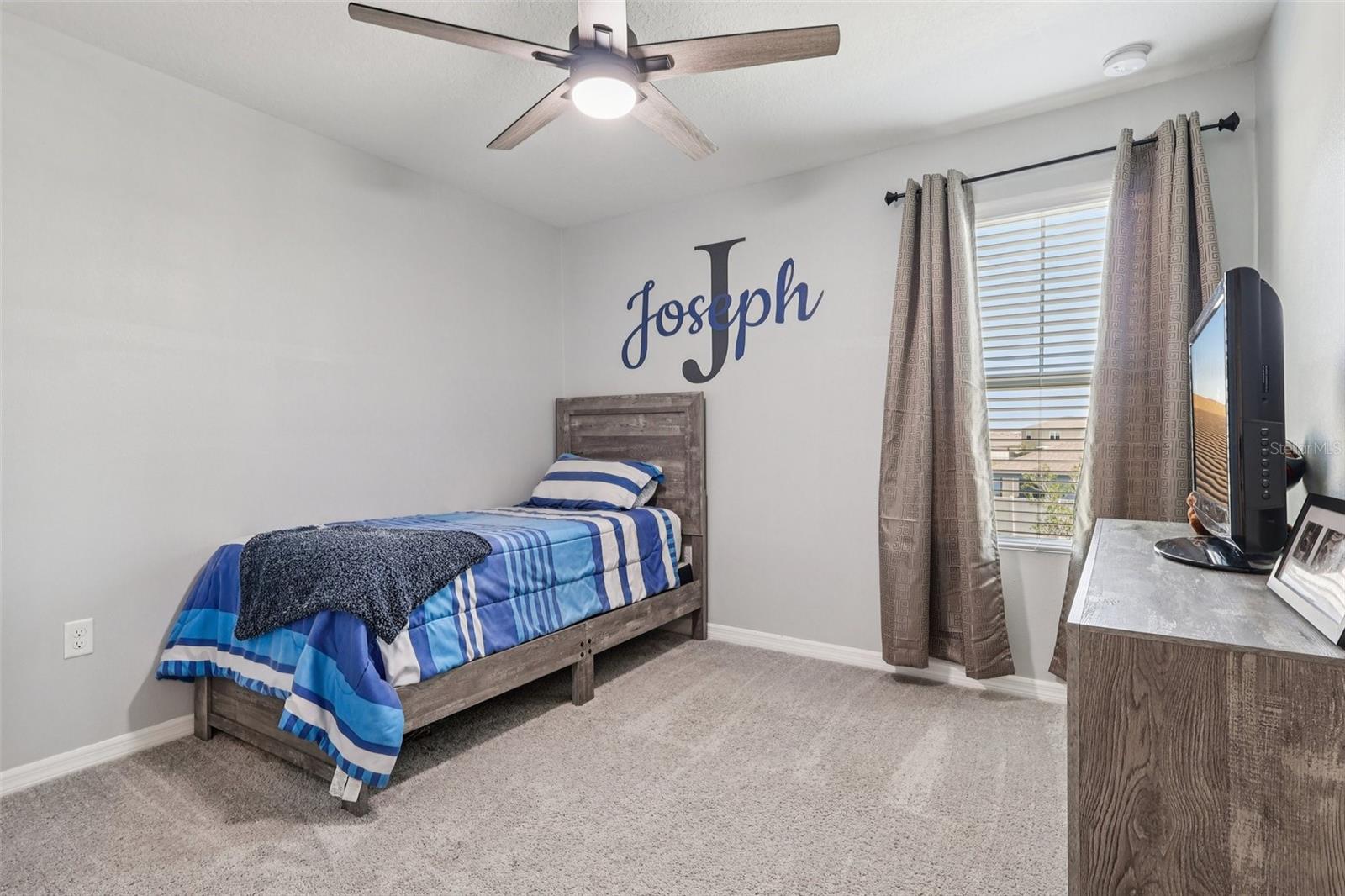 RIVERSTONE - Residential