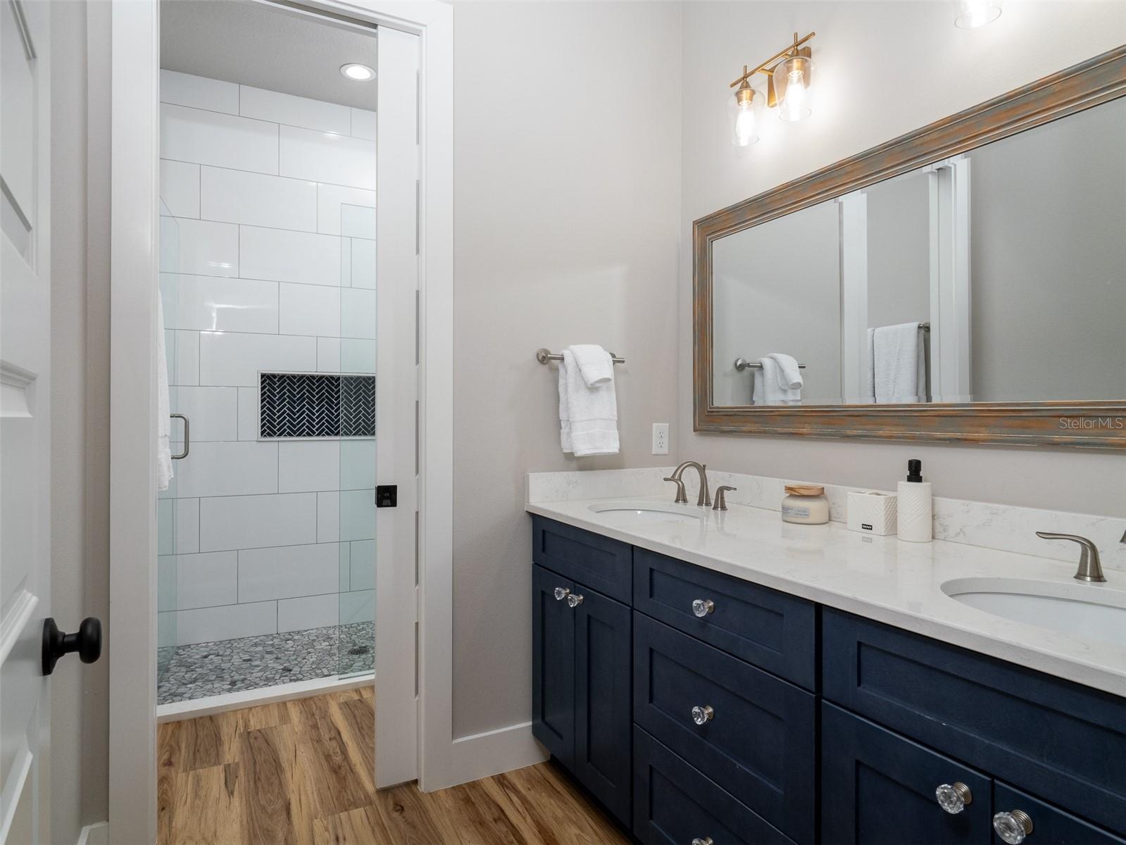 EQUESTRIAN SPRINGS - Farm