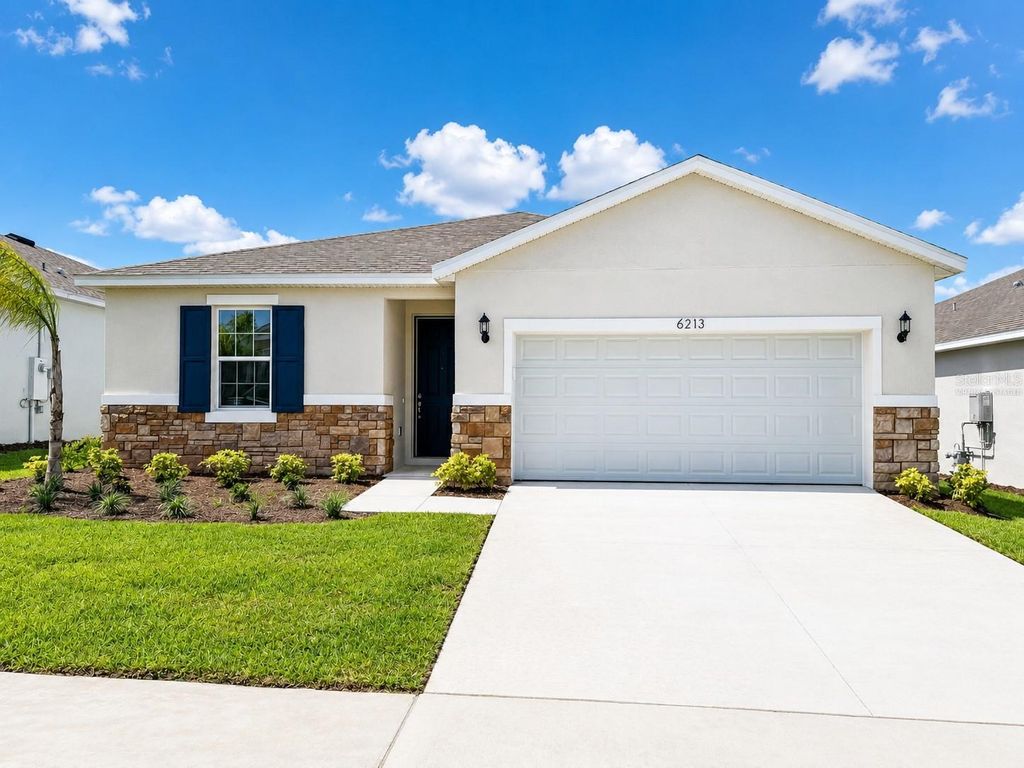 Photo of 6213 Sanders Grove Circle, Okahumpka, FL 34762 (MLS # G5113907)