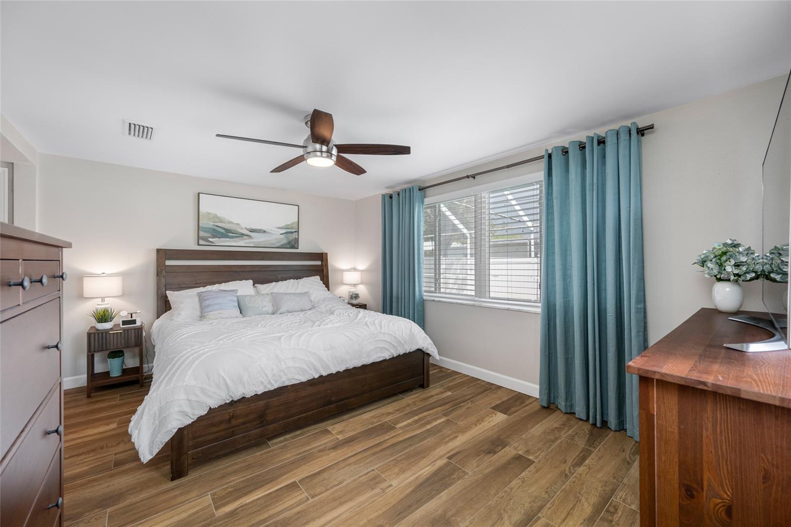 DOUGLAS MANOR ESTATES 2ND ADD - Residential