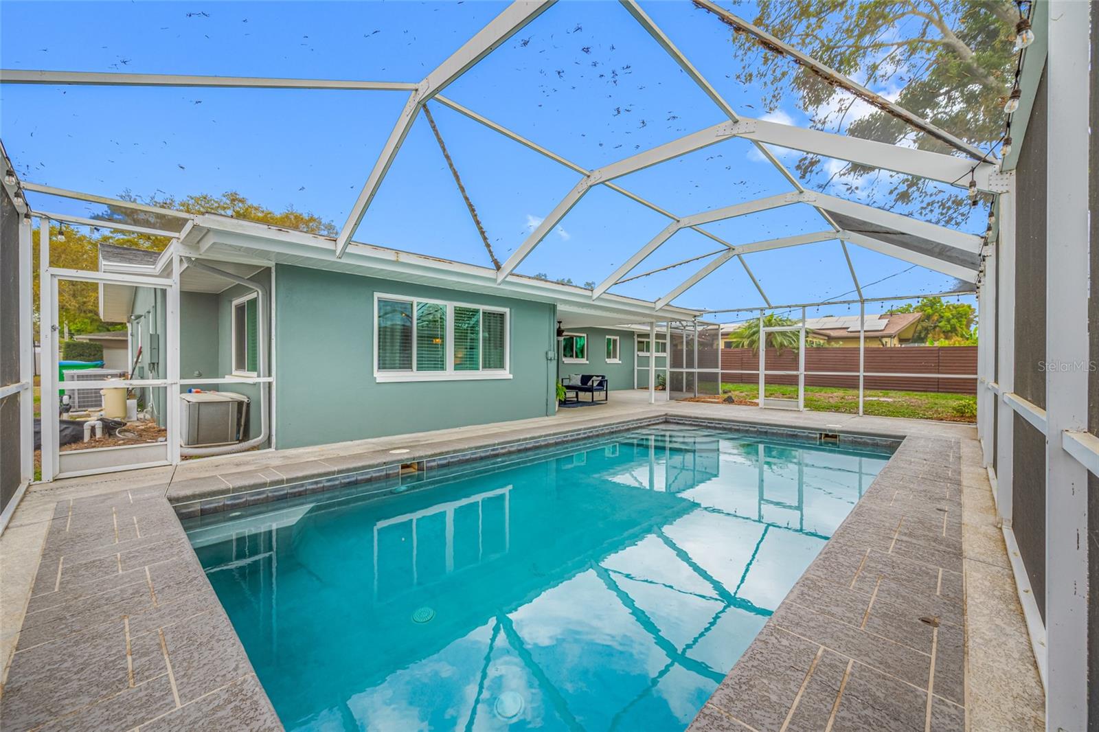 DOUGLAS MANOR ESTATES 2ND ADD - Residential