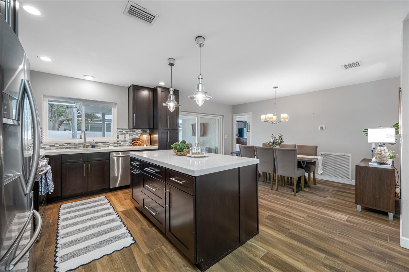 DOUGLAS MANOR ESTATES 2ND ADD - Residential