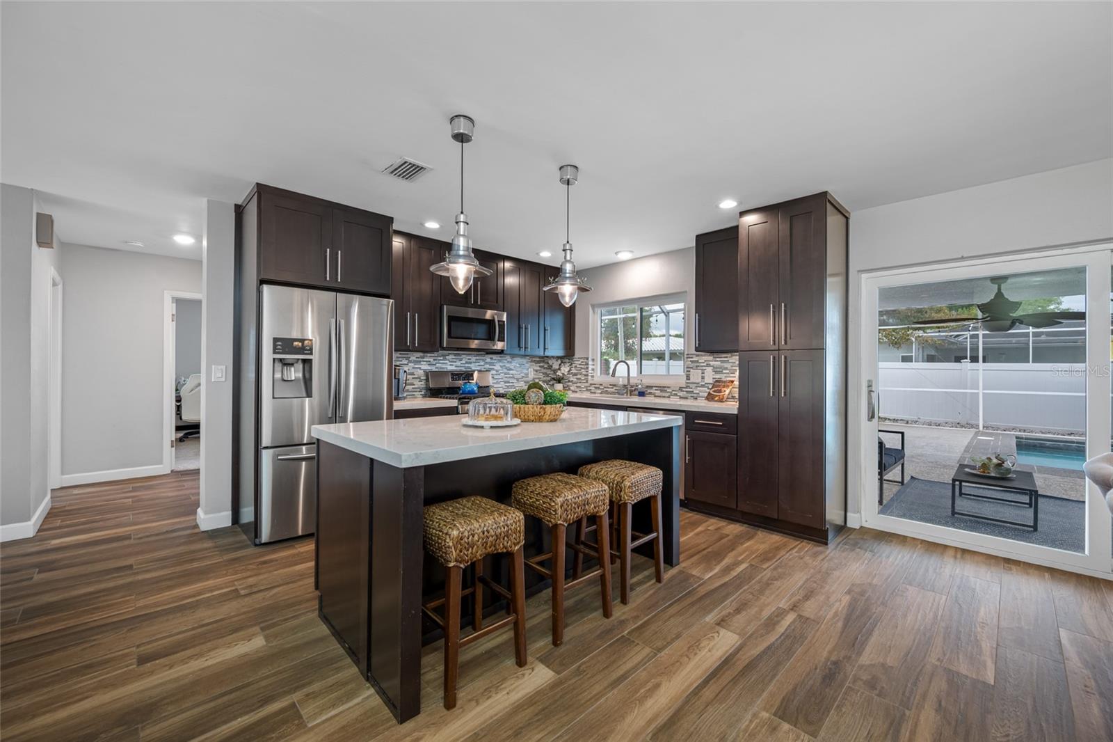 DOUGLAS MANOR ESTATES 2ND ADD - Residential