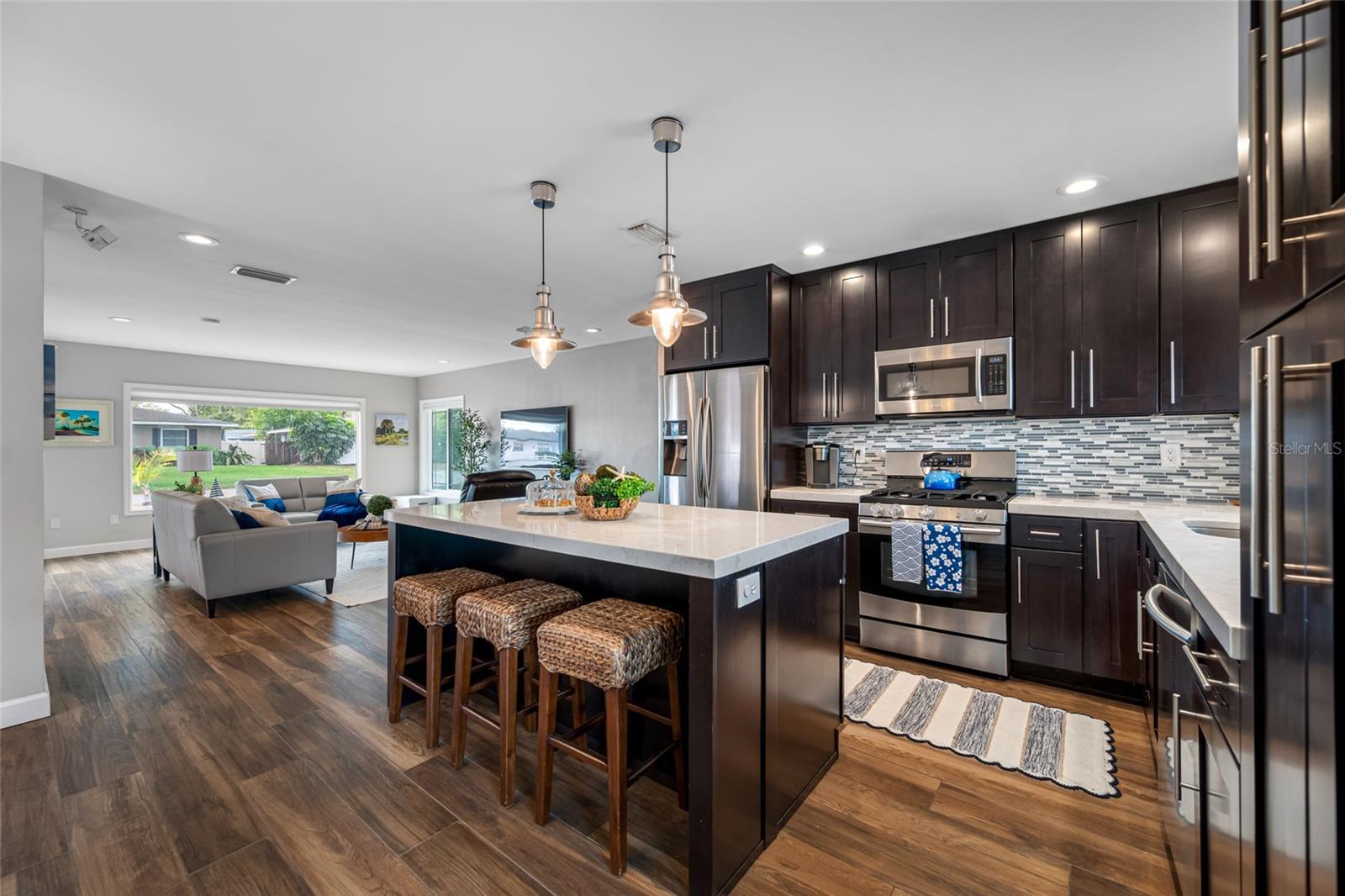 DOUGLAS MANOR ESTATES 2ND ADD - Residential