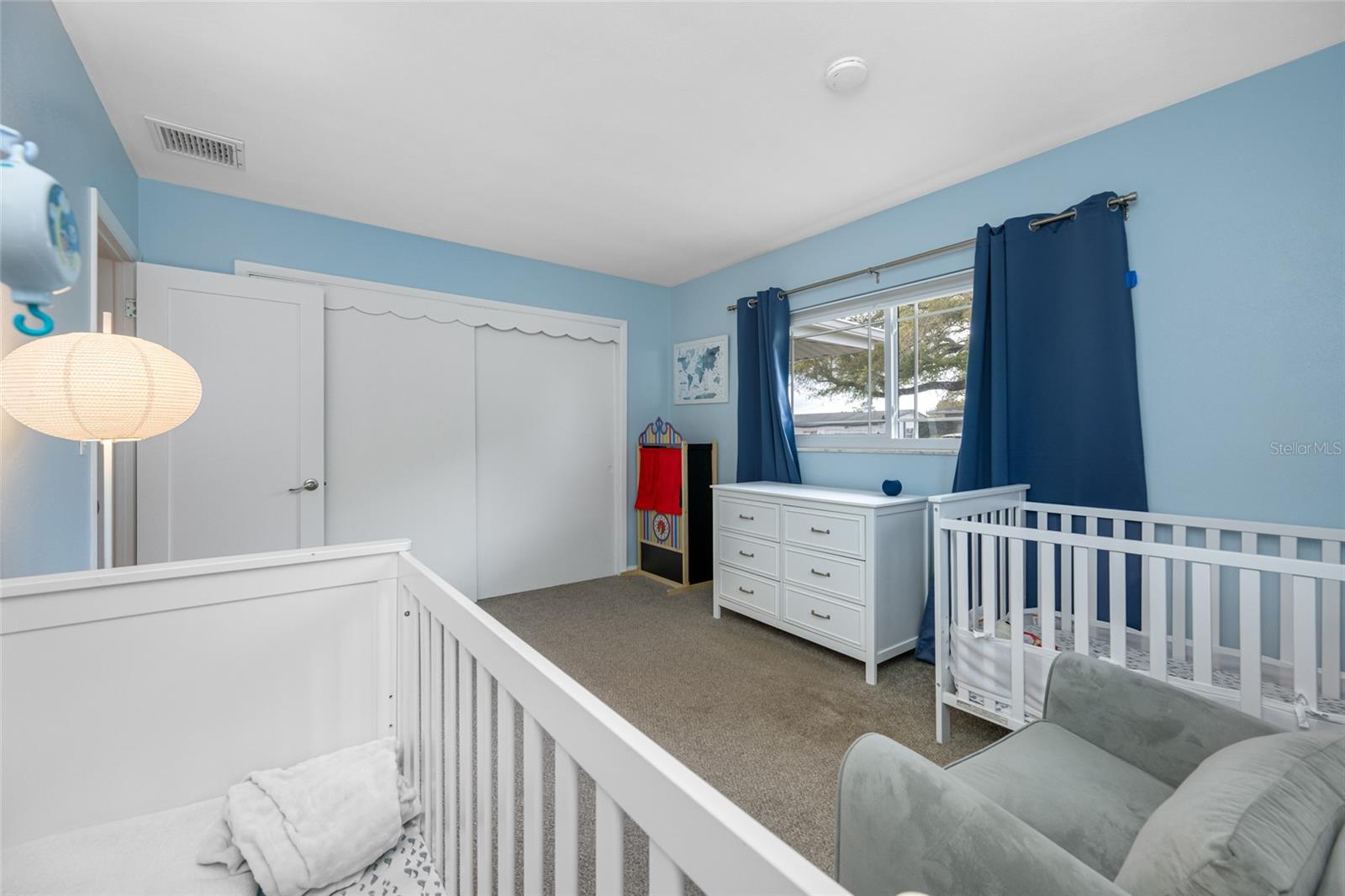 DOUGLAS MANOR ESTATES 2ND ADD - Residential