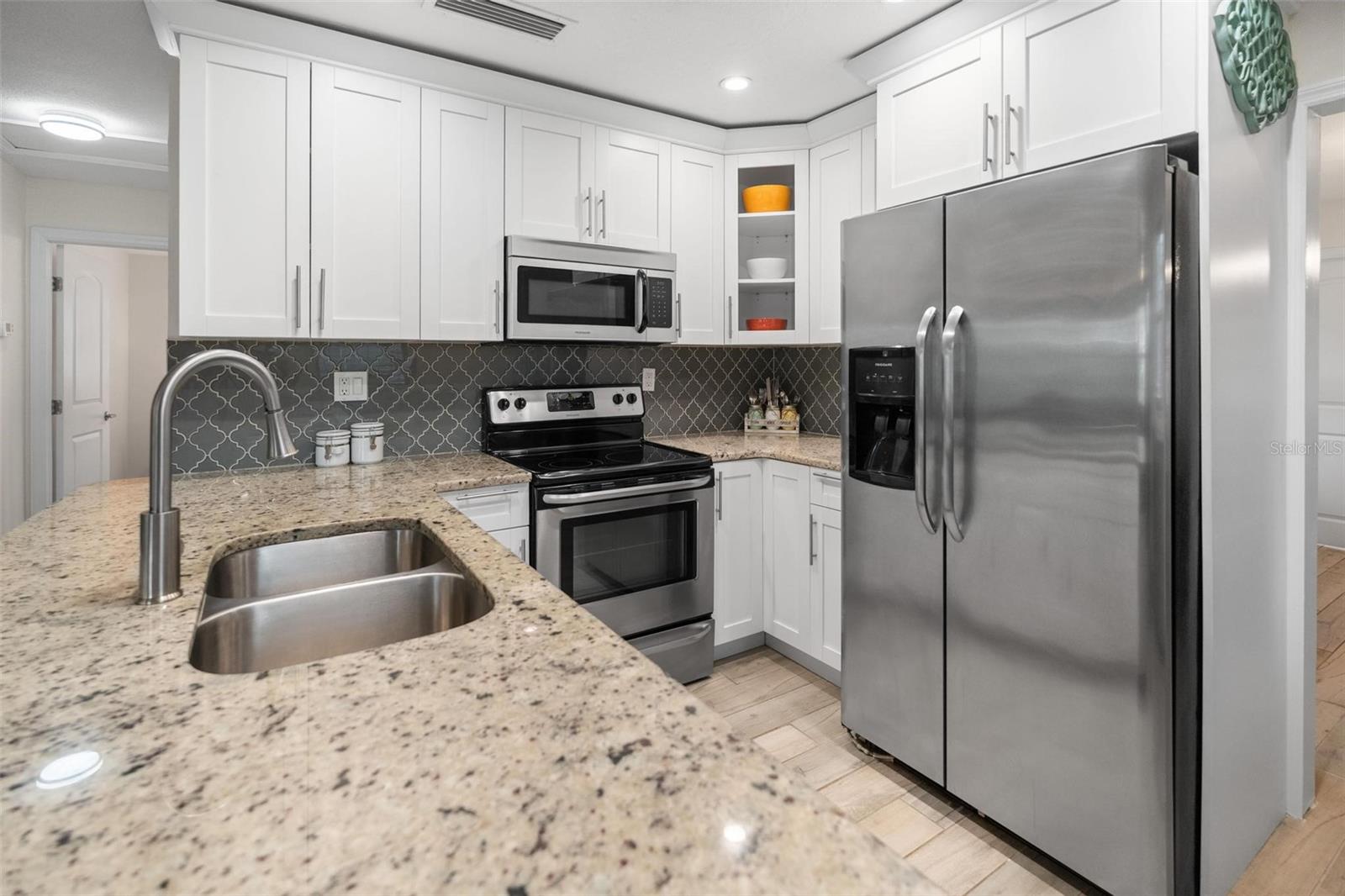 NORTH CLEARVIEW HIGHLANDS - Residential