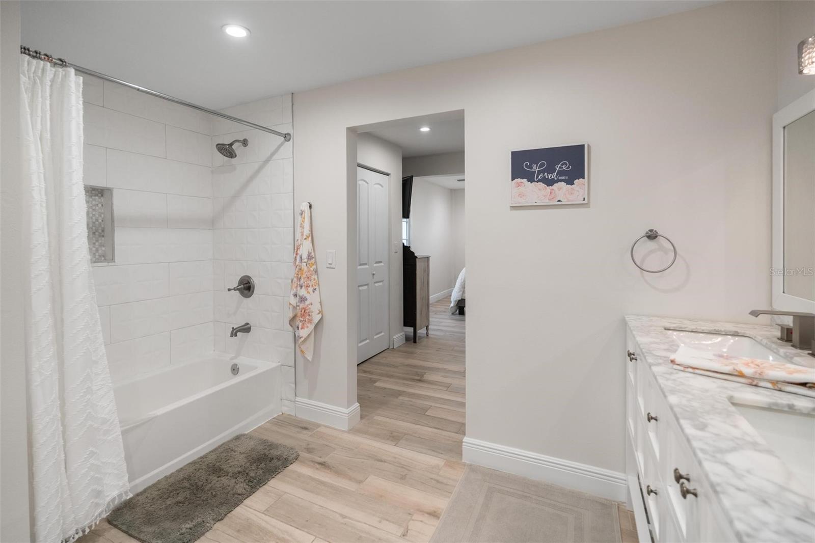 NORTH CLEARVIEW HIGHLANDS - Residential