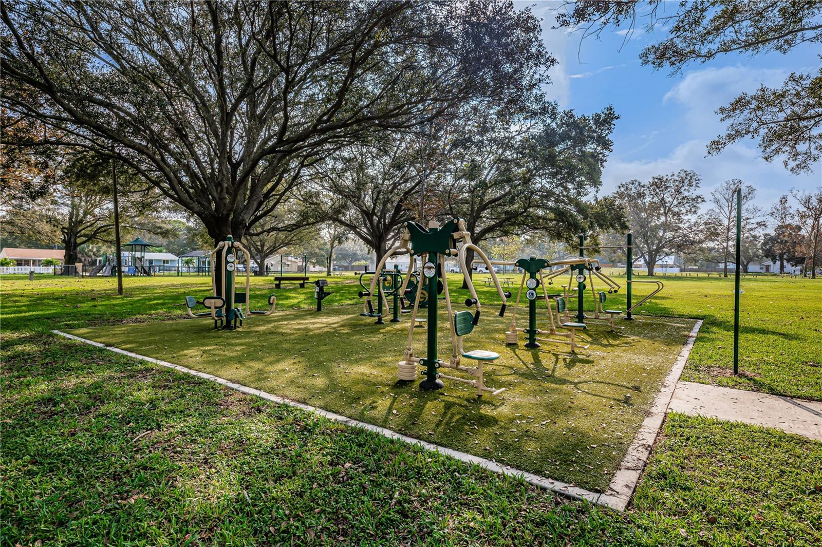 NORTH CLEARVIEW HIGHLANDS - Residential