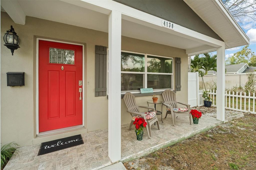 Photo of 4130 Queen Street N, St Petersburg, FL 33714 (MLS # TB8455288)