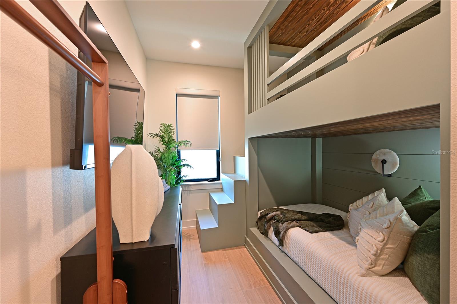 ANNA MARIA BEACH - Residential