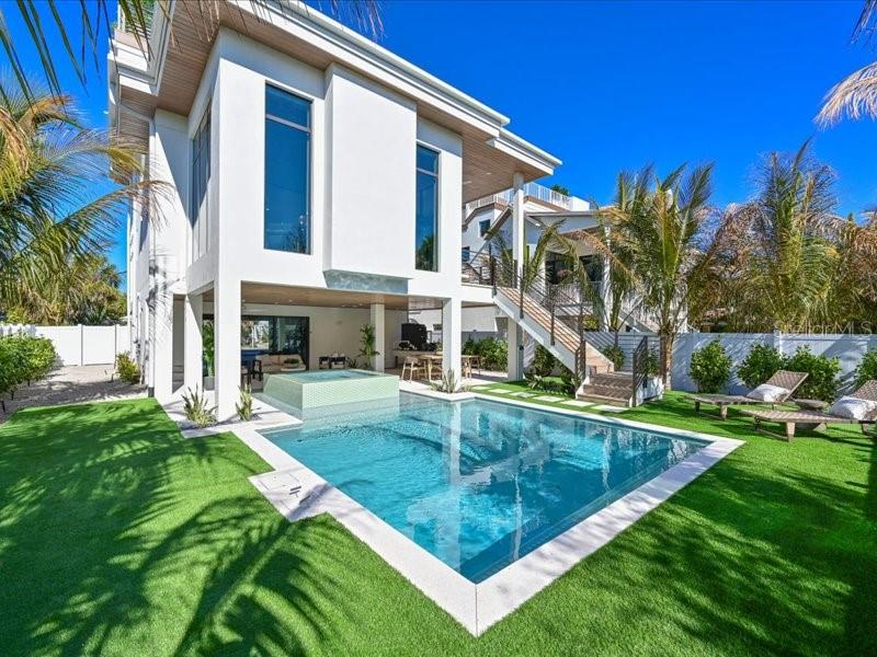 ANNA MARIA BEACH - Residential