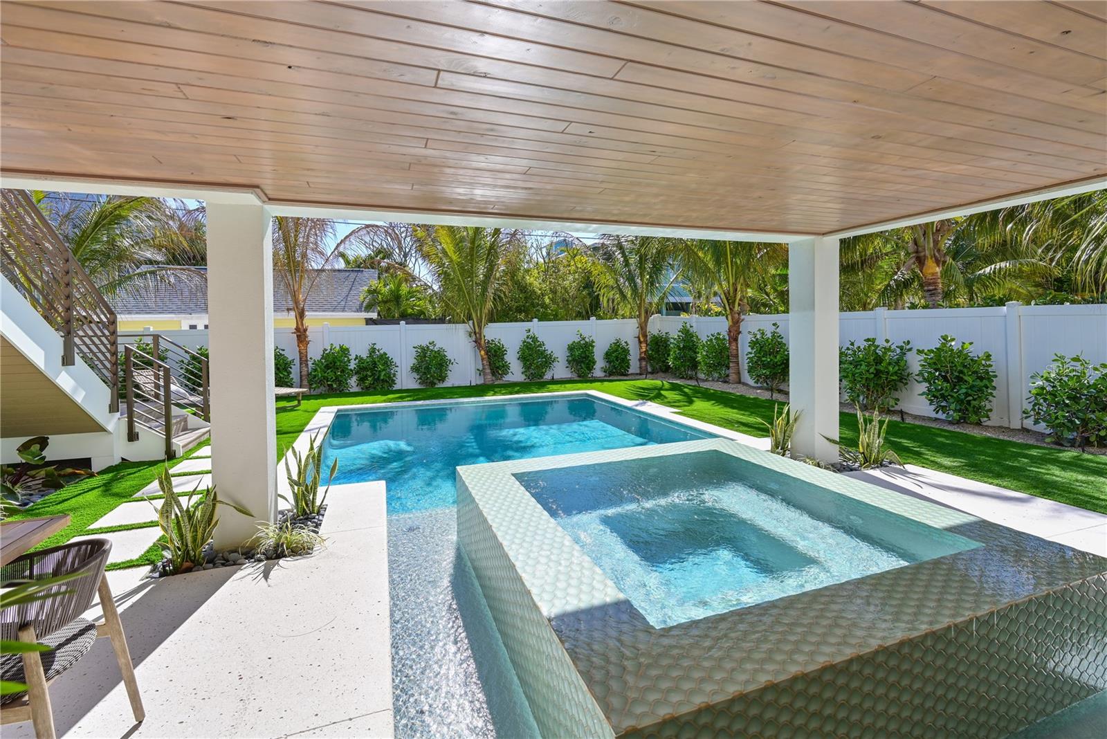 ANNA MARIA BEACH - Residential