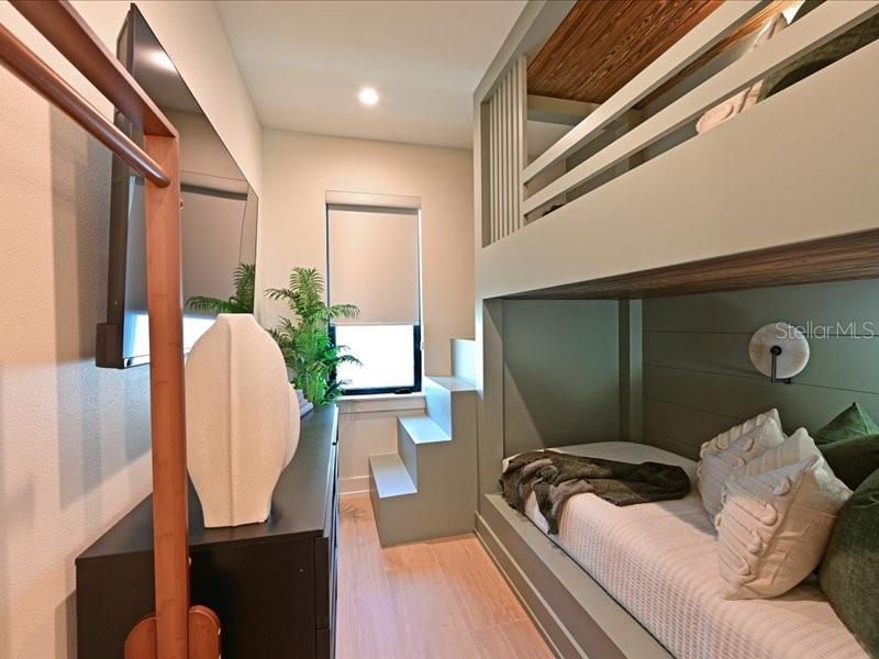 ANNA MARIA BEACH - Residential