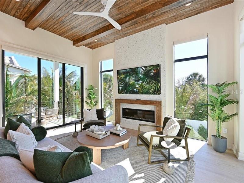 ANNA MARIA BEACH - Residential