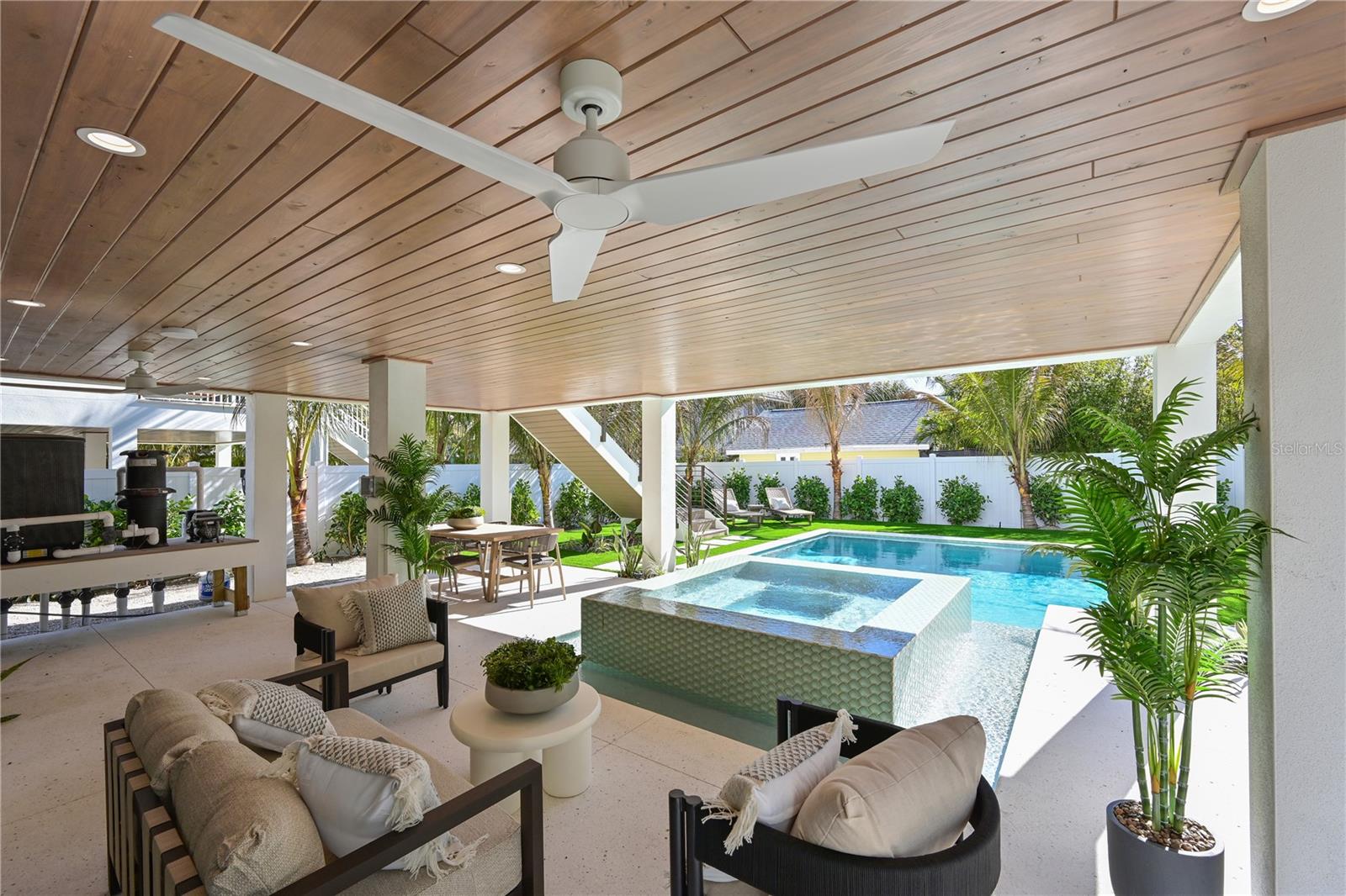 ANNA MARIA BEACH - Residential