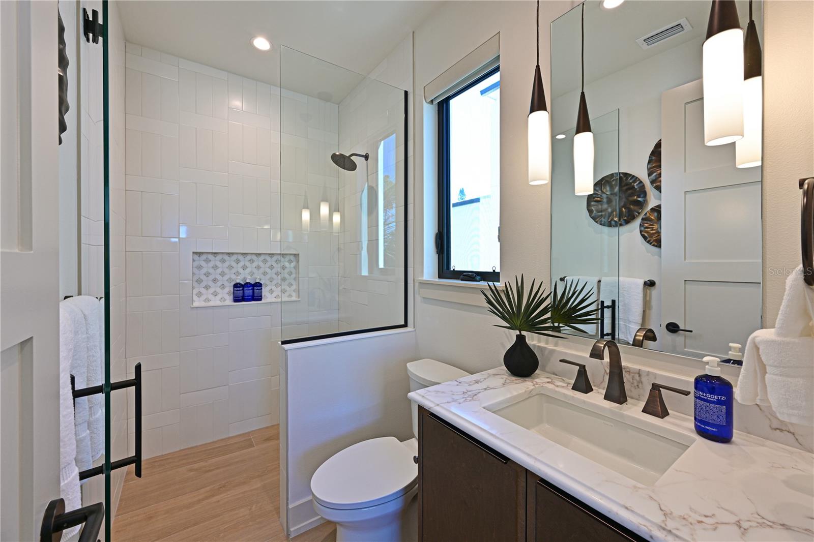 ANNA MARIA BEACH - Residential