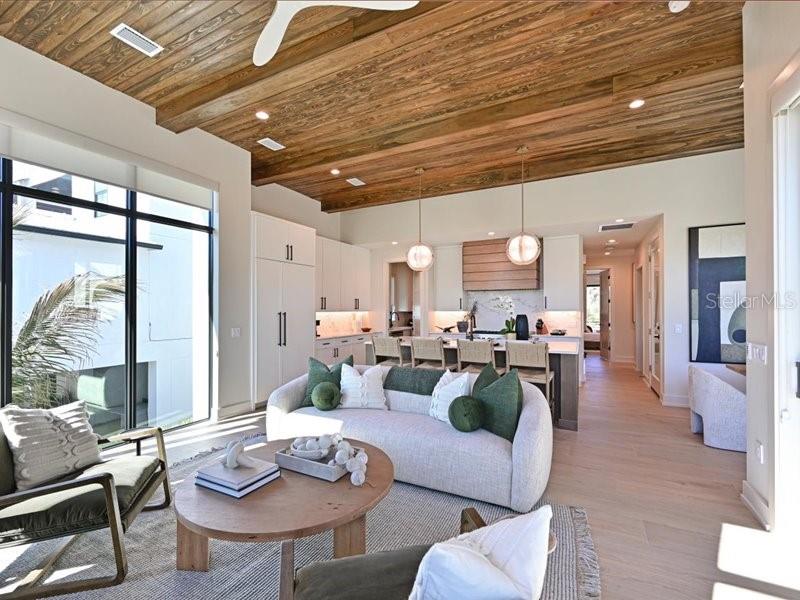 ANNA MARIA BEACH - Residential