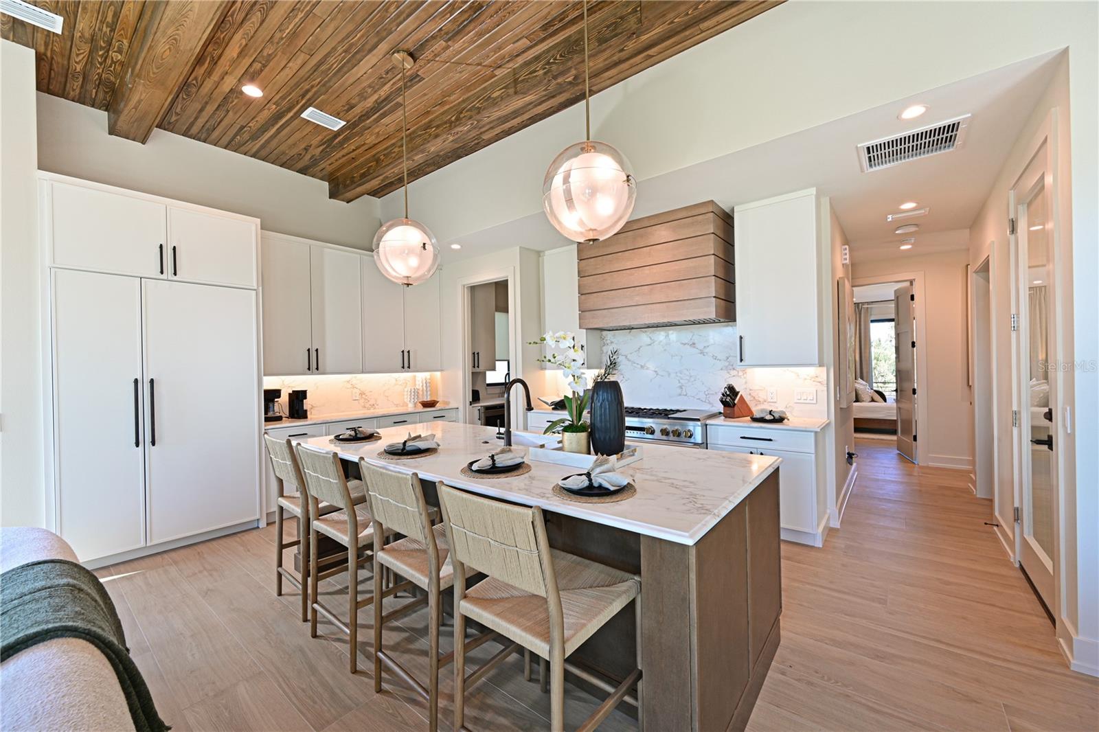 ANNA MARIA BEACH - Residential