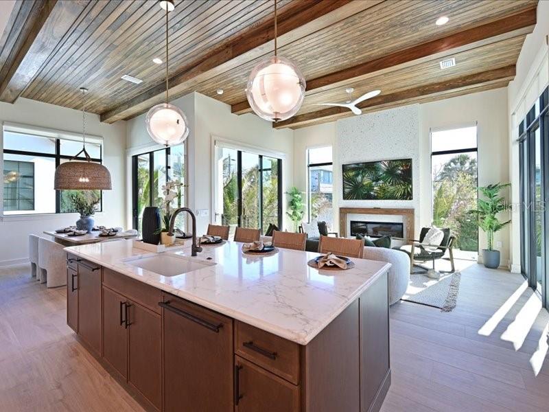 ANNA MARIA BEACH - Residential